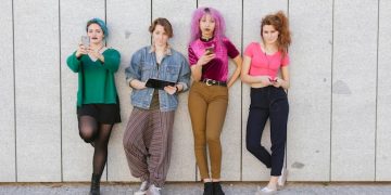 K-Pop's Influence on US Fashion: Top 5 Trends in 2025 - Cover Image