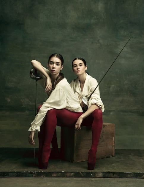 A split-screen image comparing a traditional Korean hanbok with modern Korean fashion styles, highlighting the blend of traditional and contemporary elements in K-dramas.
