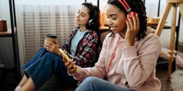 The Impact of Podcasts on US Pop Culture: A Deep Dive - Cover Image